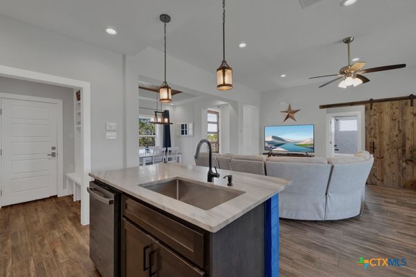 Interior, Kitchen, Living room, Pendant Lights, Recessed Lighting, Wood Texture Flooring