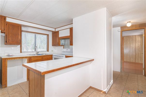 Interior, Kitchen, Tile Countertops