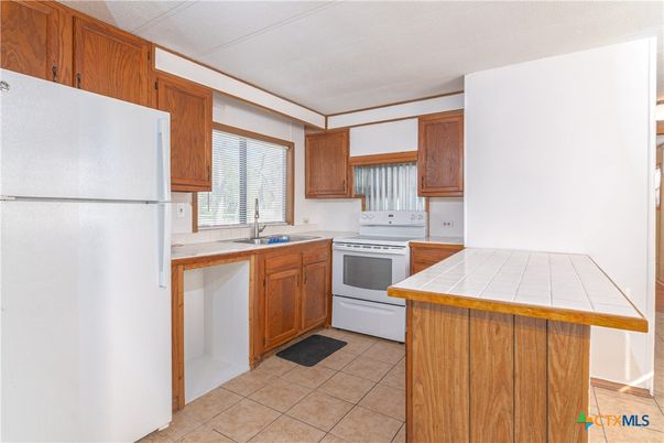 Interior, Kitchen, Tile Countertops