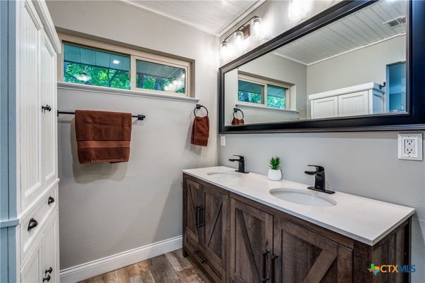 Bathroom, Dual Sink Vanities, Interior, Wood Texture Flooring