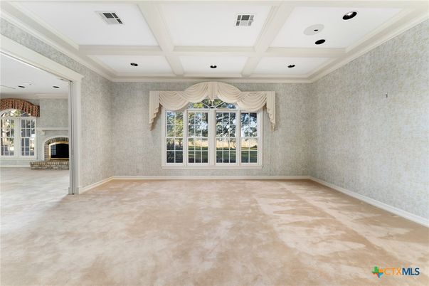 Empty room, Interior, Recessed Lighting