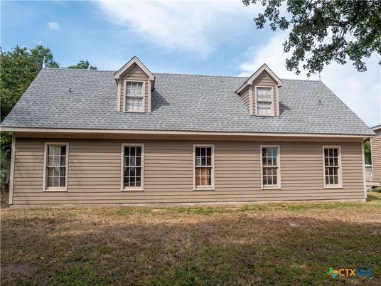 Exterior, Facade, Cape Cod