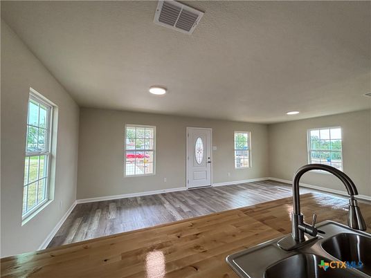Interior, Recessed Lighting, Wood Texture Flooring