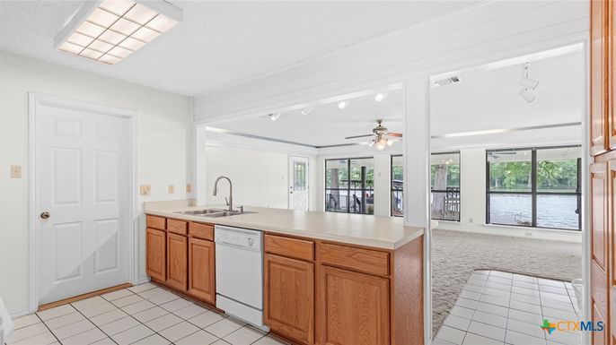 Interior, Kitchen, Water