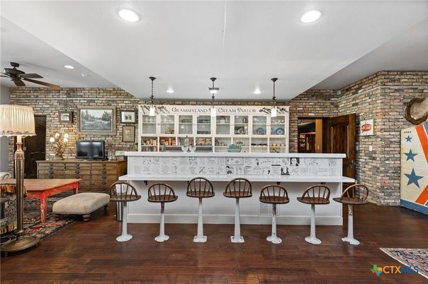 Interior, Pendant Lights, Recessed Lighting, Stone Walls, Wood Texture Flooring