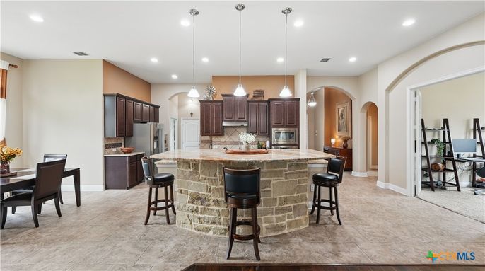 Dining room, Interior, Kitchen, Pendant Lights, Recessed Lighting, Stainless Steel Appliances
