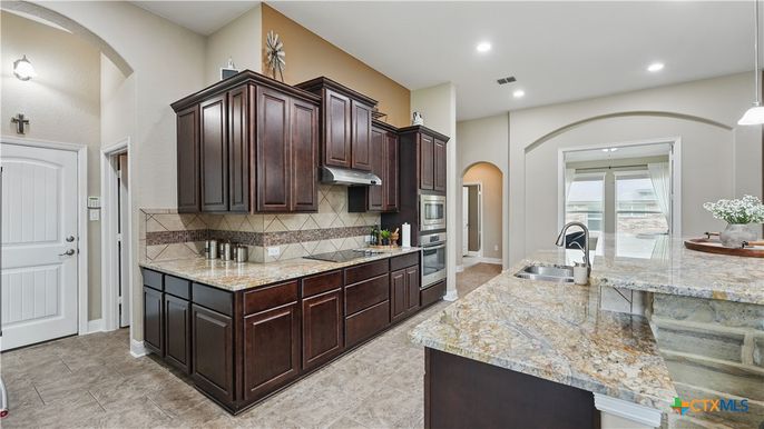 Interior, Kitchen, Pendant Lights, Recessed Lighting, Stainless Steel Appliances