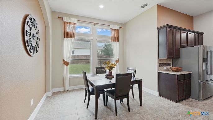 Dining room, Interior, Kitchen, Recessed Lighting