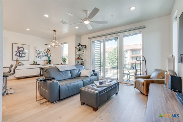Interior, Living room, Pendant Lights, Recessed Lighting, Wood Texture Flooring
