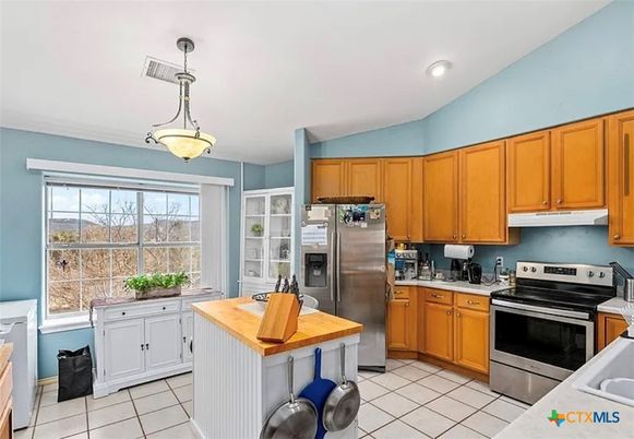 Interior, Kitchen, Pendant Lights, Recessed Lighting, Stainless Steel Appliances