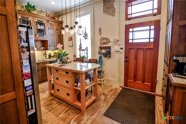 Dining room, Interior, Kitchen, Pendant Lights, Recessed Lighting, Wood Texture Flooring