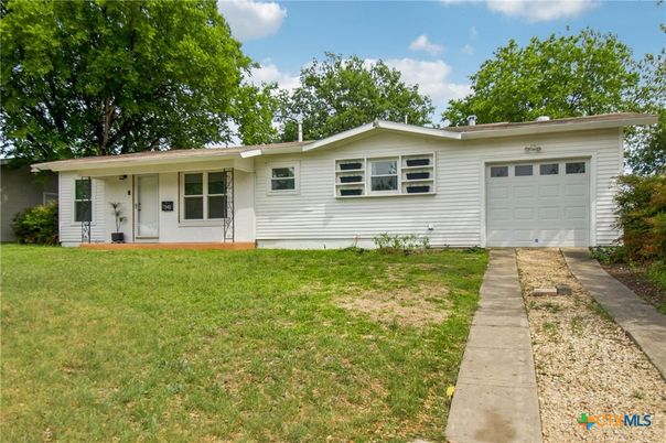 Attached, Backyard, Exterior, Facade, Ranch