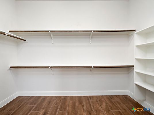 Interior, Walk-in Closets, Wood Texture Flooring