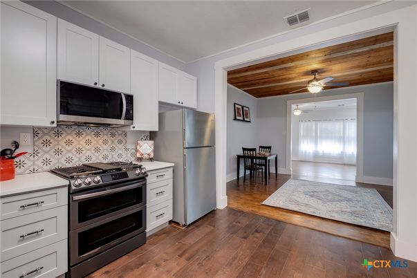 Dining room, Interior, Kitchen, Stainless Steel Appliances, Wooden Ceilings, Wood Texture Flooring