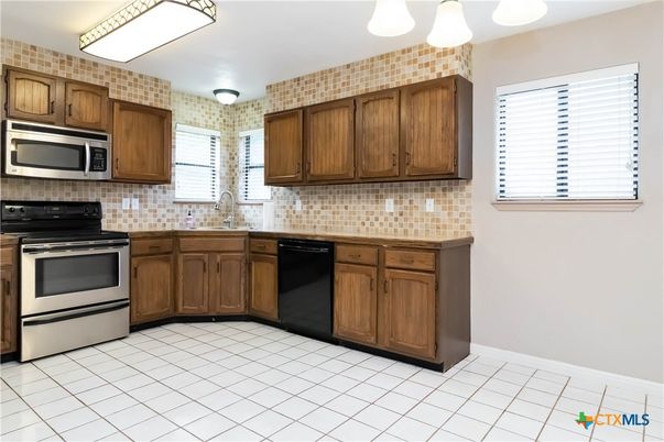Interior, Kitchen, Stainless Steel Appliances
