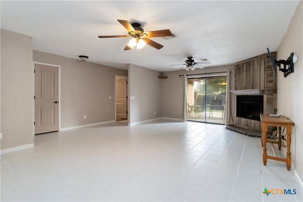 Empty room, Fireplace, Interior