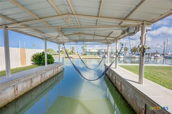 Exterior, Pool, Water