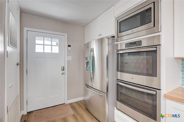 Interior, Kitchen, Stainless Steel Appliances, Wood Texture Flooring