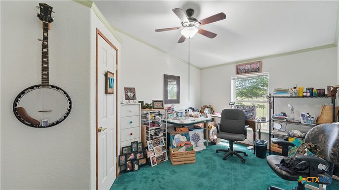 Home Office, Interior