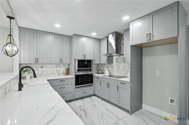 Interior, Kitchen, Marble, Pendant Lights, Recessed Lighting