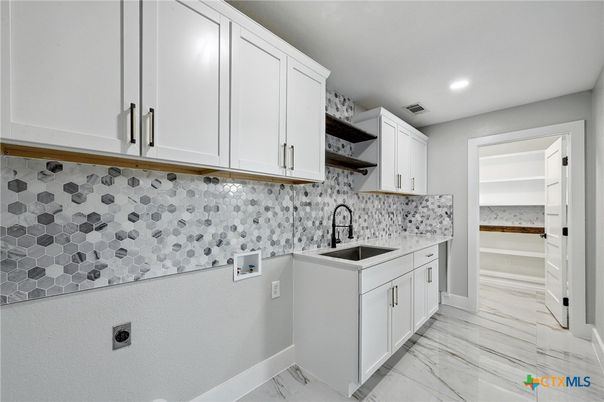 Interior, Kitchen, Marble, Recessed Lighting