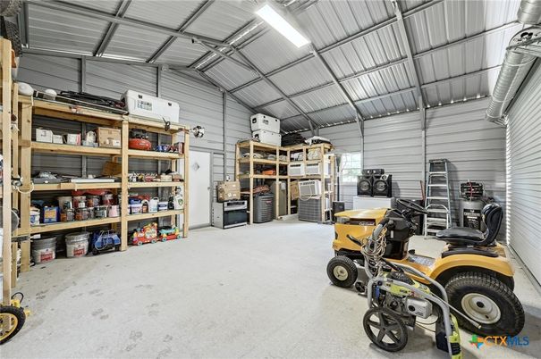 Garage, Interior