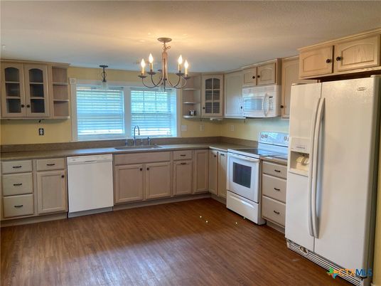 Chandelier, Interior, Kitchen, Wood Texture Flooring