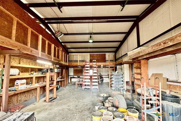 Garage, Interior