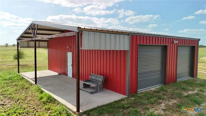 Detached Garage, Exterior
