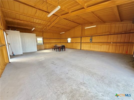 Garage, Interior, Wooden Beams, Wooden Ceilings