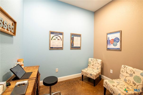 Home Office, Interior
