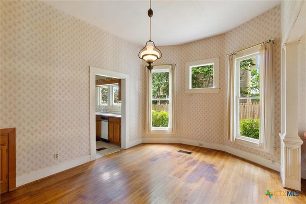 Empty room, Interior, Pendant Lights, Wood Texture Flooring