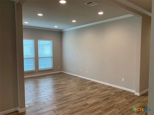 Empty room, Interior, Recessed Lighting, Wood Texture Flooring