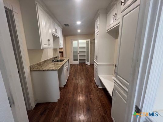 Interior, Recessed Lighting, Walk-in Closets, Wood Texture Flooring