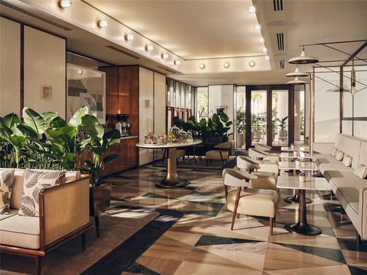 Dining room, Interior, Recessed Lighting