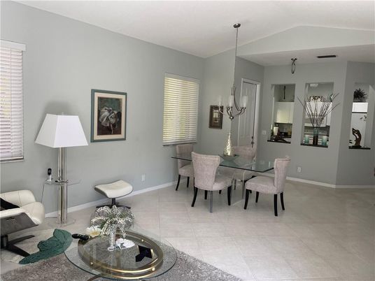 Dining room, Interior, Pendant Lights