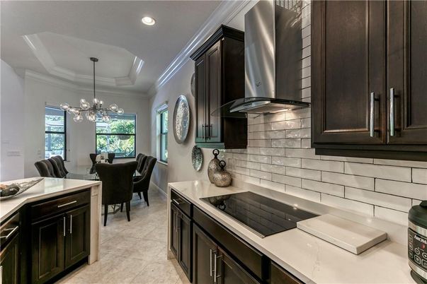 Dining room, Interior, Kitchen, Pendant Lights, Recessed Lighting, Stainless Steel Appliances
