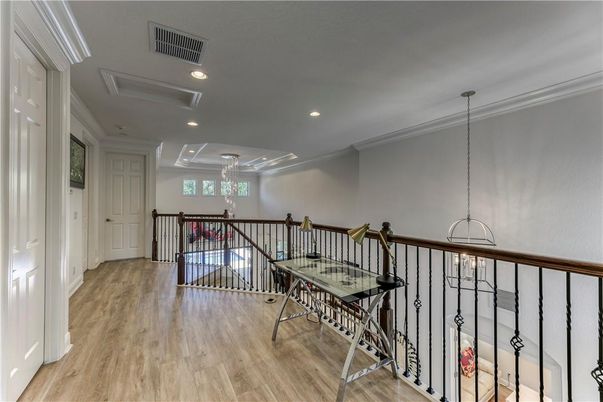 Interior, Pendant Lights, Recessed Lighting, Wood Texture Flooring