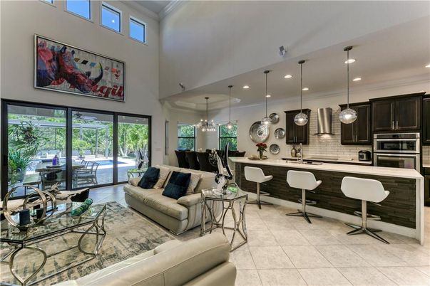 Dining room, Interior, Kitchen, Living room, Pendant Lights, Recessed Lighting, Stainless Steel Appliances