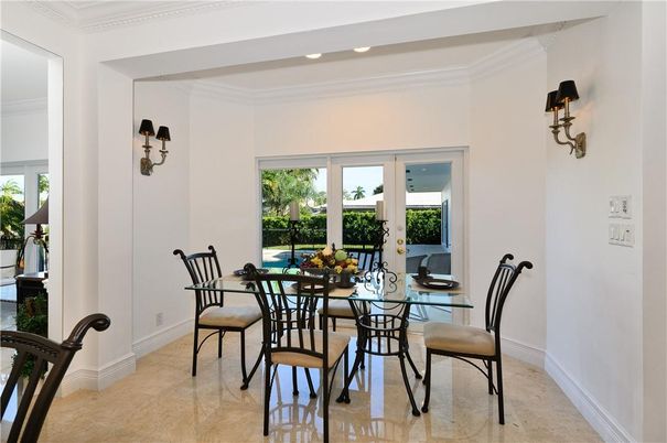 Dining room, Interior, Recessed Lighting