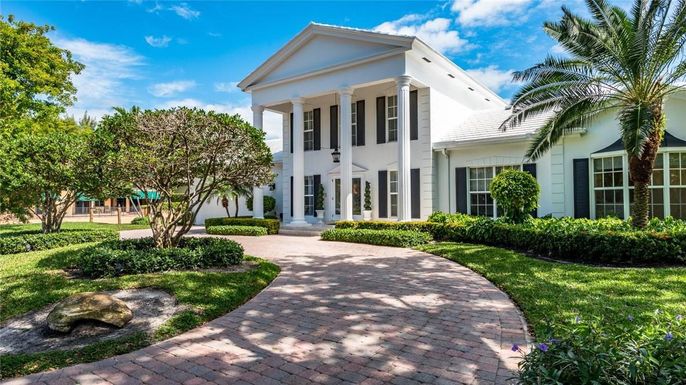 Backyard, Exterior, Facade, Georgian