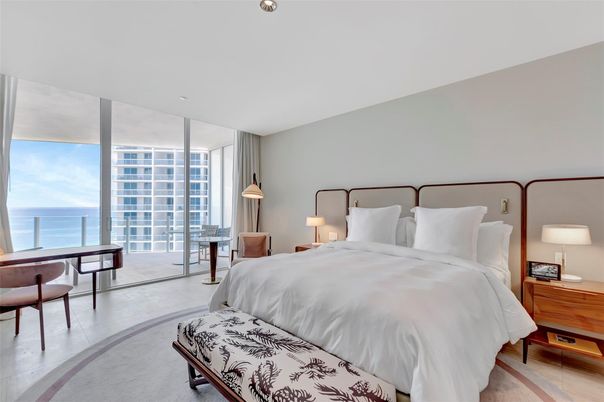 Bedroom, Interior, Water