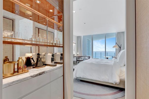 Bedroom, Interior, Recessed Lighting, Water