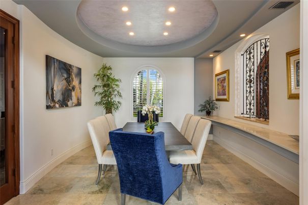 Dining room, Interior, Recessed Lighting