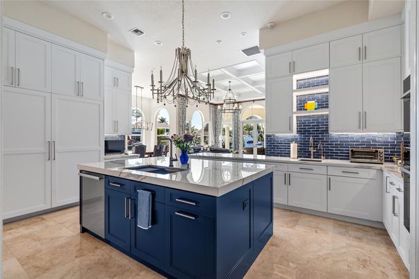 Chandelier, Interior, Kitchen, Recessed Lighting, Stainless Steel Appliances