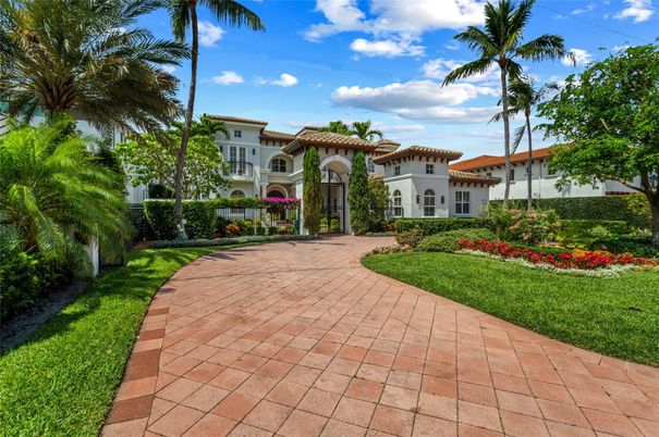 Backyard, Exterior, Facade, Spanish Mediterranean