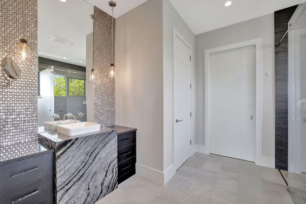 Bathroom, Interior, Pendant Lights, Recessed Lighting