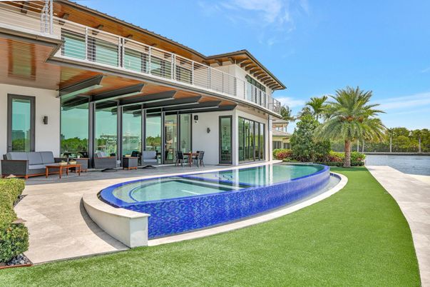 Backyard, Exterior, Pool
