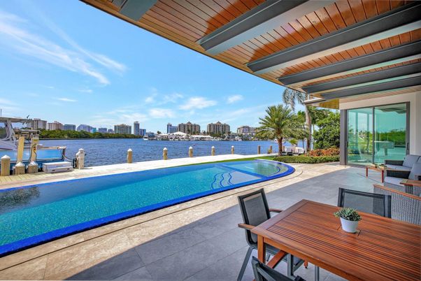 Exterior, Lake, Pool