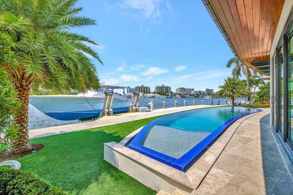 Exterior, Lake, Pool